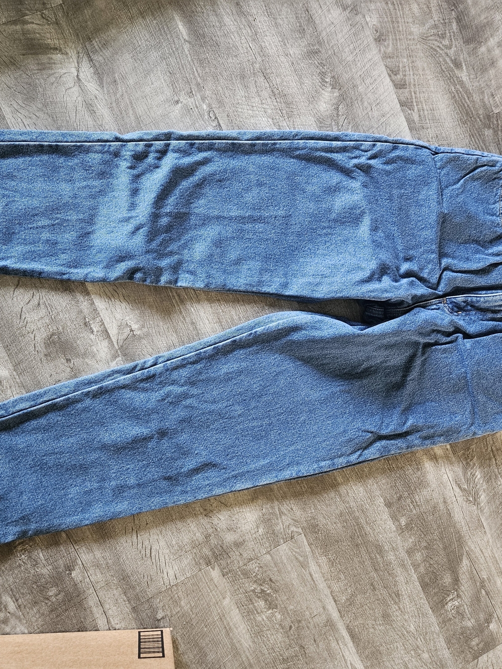 L.L. Bean Women's Straight-Leg Jeans in Medium Blue
